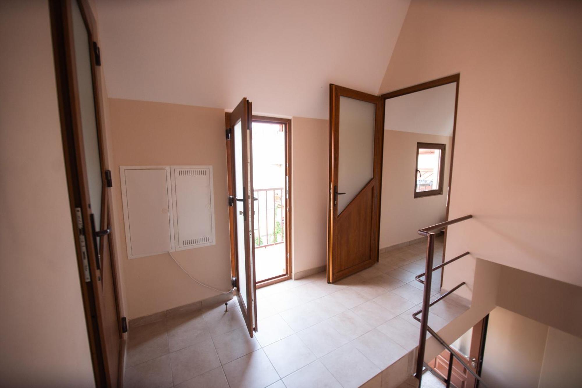 Apartament - Lesi Ukrainky 18  Lviv Extérieur photo
