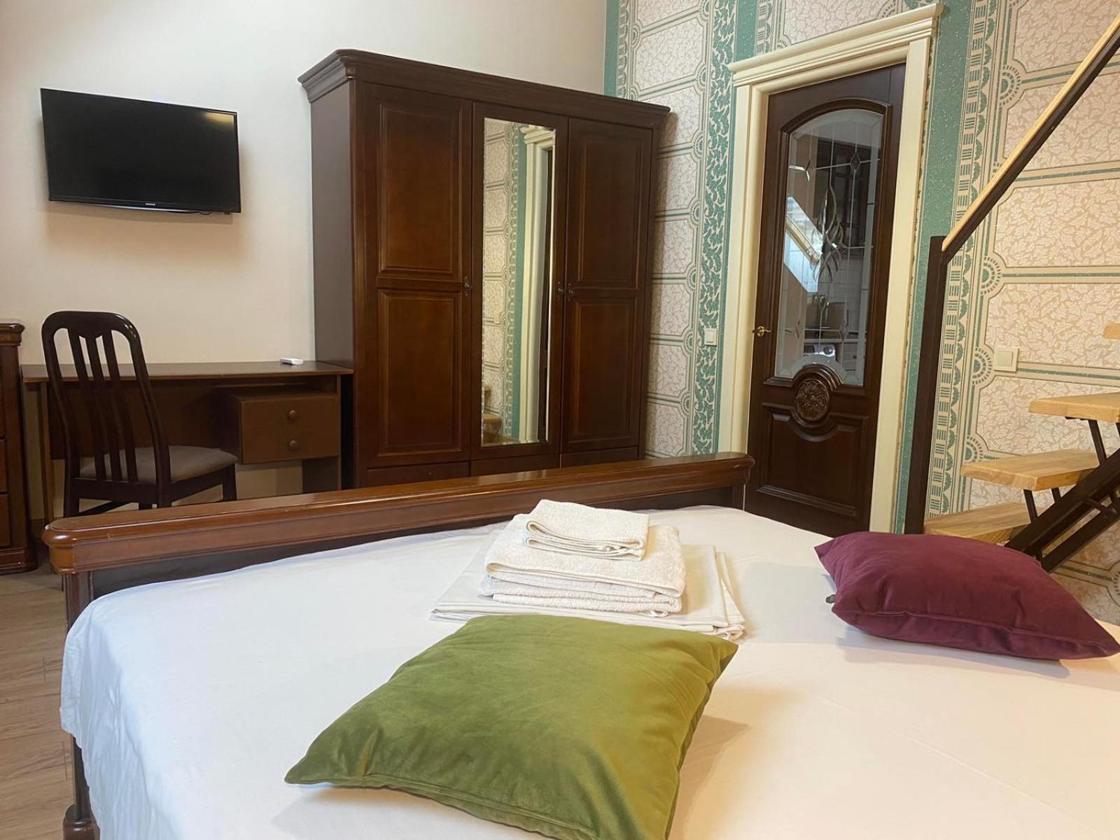 Apartament - Lesi Ukrainky 18  Lviv Extérieur photo