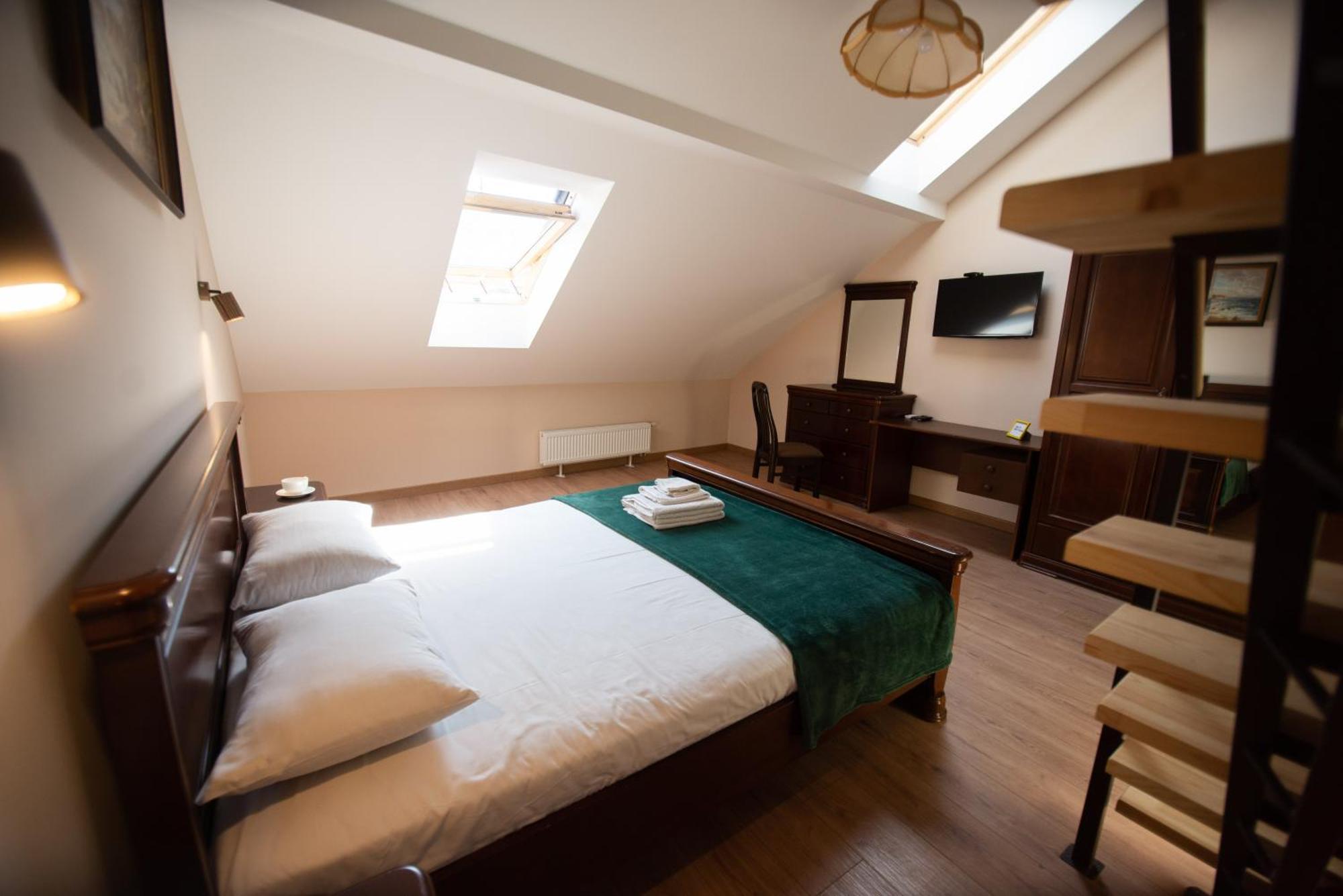 Apartament - Lesi Ukrainky 18  Lviv Extérieur photo