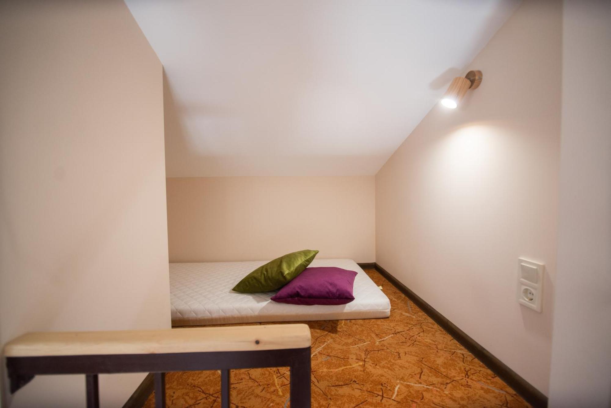 Apartament - Lesi Ukrainky 18  Lviv Extérieur photo