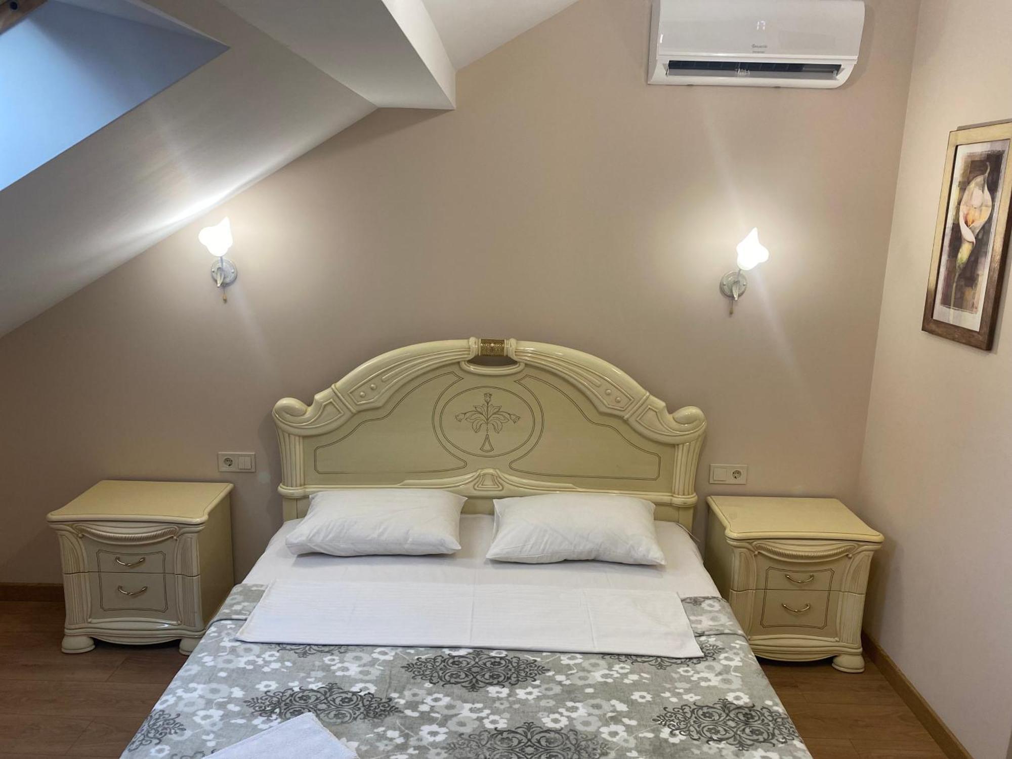 Apartament - Lesi Ukrainky 18  Lviv Extérieur photo